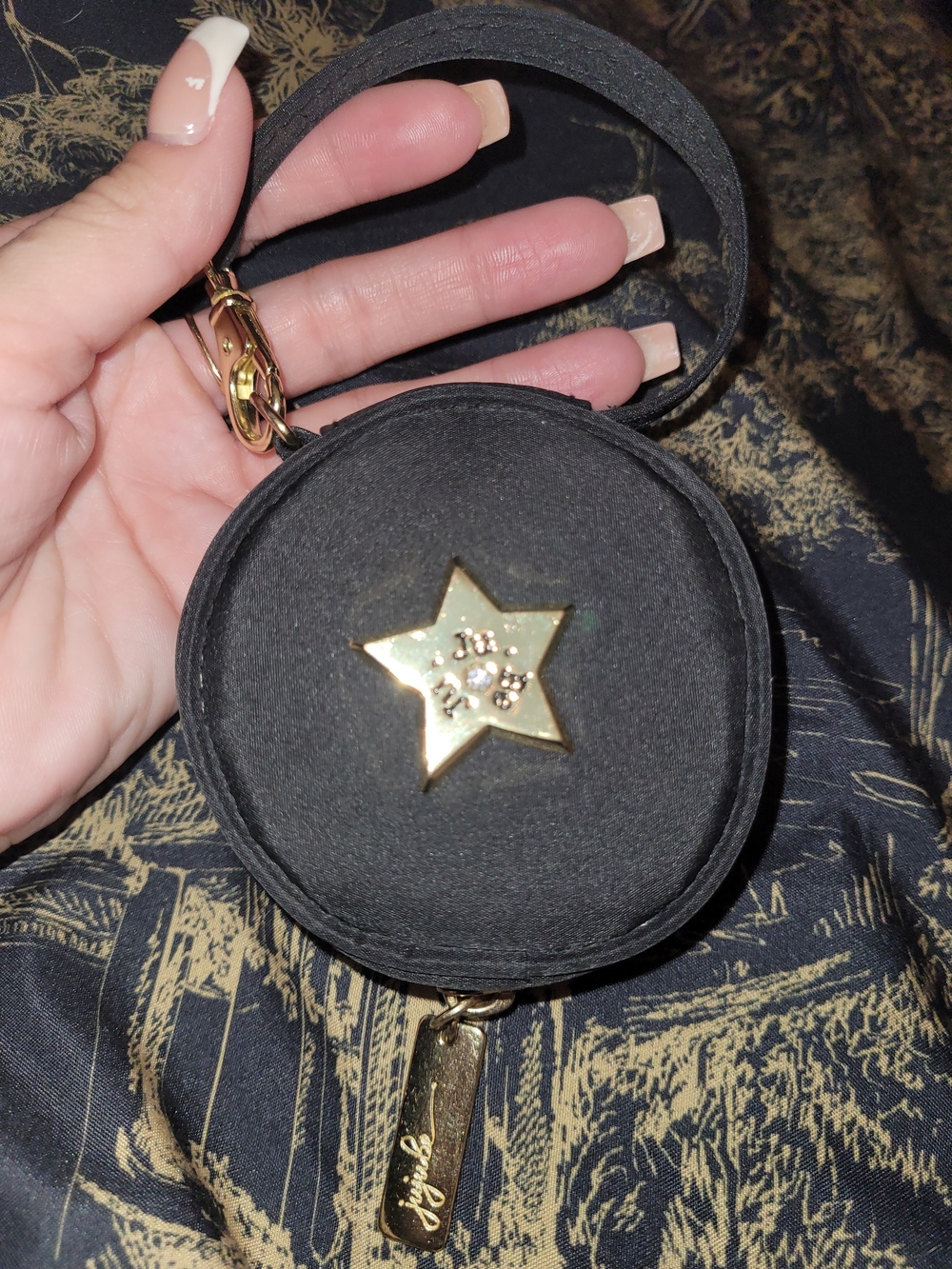 Ju-Ju-Be Black Wristlet Jewelry Case with Gold Star Accent